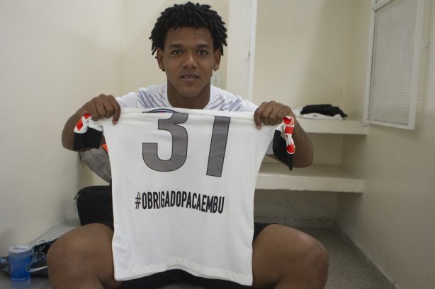 Nos vestiários antes da partida entre Corinthians x Flamengo, realizada esta tarde no estádio do Pacaembu, válida pela 2ª rodada do Campeonato Brasileiro de 2014