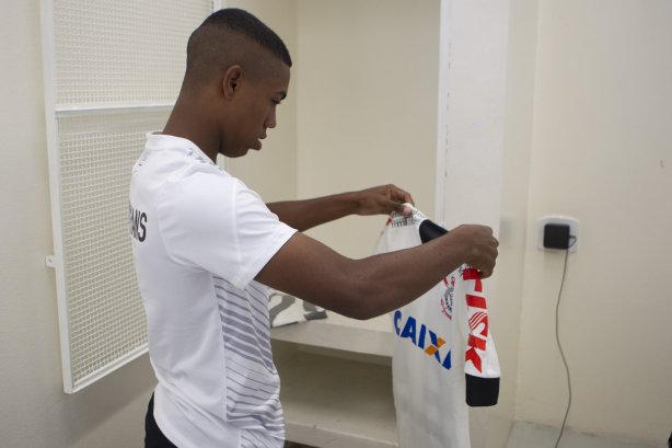 Nos vestiários antes da partida entre Corinthians x Flamengo, realizada esta tarde no estádio do Pacaembu, válida pela 2ª rodada do Campeonato Brasileiro de 2014