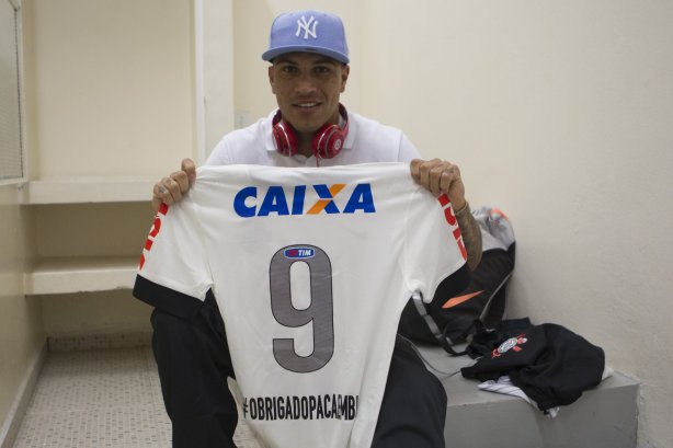 Nos vestiários antes da partida entre Corinthians x Flamengo, realizada esta tarde no estádio do Pacaembu, válida pela 2ª rodada do Campeonato Brasileiro de 2014