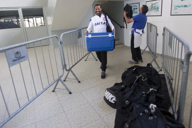 Nos vestiários antes da partida entre Corinthians x Flamengo, realizada esta tarde no estádio do Pacaembu, válida pela 2ª rodada do Campeonato Brasileiro de 2014