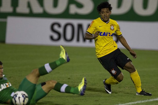 Durante a partida entre Chapecoense/SC x Corinthians, realizada esta noite no estádio Arena Indio Conda, em Chapeco/SC, válida pela 3ª rodada do Campeonato Brasileiro de 2014