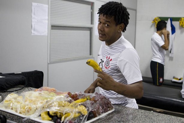 Nos vestiários antes da partida entre Chapecoense/SC x Corinthians, realizada esta noite no estádio Arena Indio Conda, em Chapeco/SC, válida pela 3ª rodada do Campeonato Brasileiro de 2014