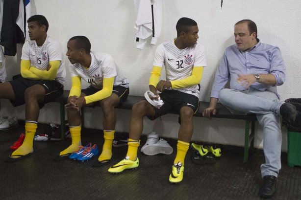 Nos vestiários antes da partida entre Chapecoense/SC x Corinthians, realizada esta noite no estádio Arena Indio Conda, em Chapeco/SC, válida pela 3ª rodada do Campeonato Brasileiro de 2014