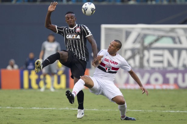 Durante a partida entre São Paulo x Corinthians, realizada esta tarde na Arena Barueri, válida pela 4ª rodada do Campeonato Brasileiro de 2014