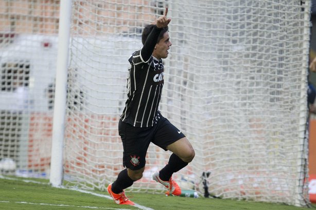 Durante a partida entre São Paulo x Corinthians, realizada esta tarde na Arena Barueri, válida pela 4ª rodada do Campeonato Brasileiro de 2014