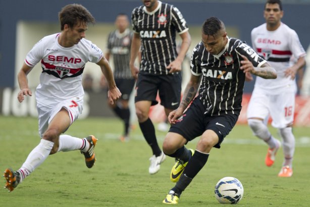 Durante a partida entre São Paulo x Corinthians, realizada esta tarde na Arena Barueri, válida pela 4ª rodada do Campeonato Brasileiro de 2014