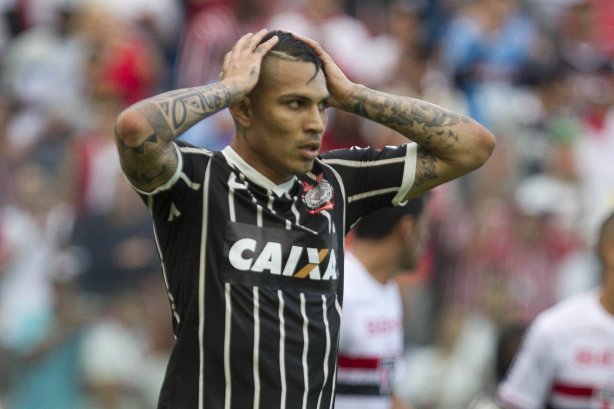 Durante a partida entre São Paulo x Corinthians, realizada esta tarde na Arena Barueri, válida pela 4ª rodada do Campeonato Brasileiro de 2014