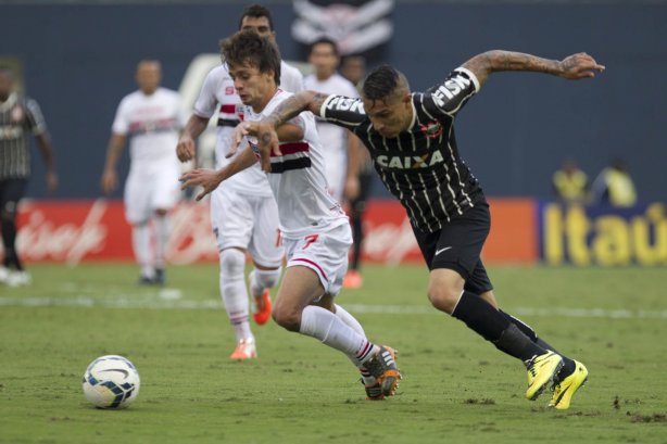 Durante a partida entre São Paulo x Corinthians, realizada esta tarde na Arena Barueri, válida pela 4ª rodada do Campeonato Brasileiro de 2014