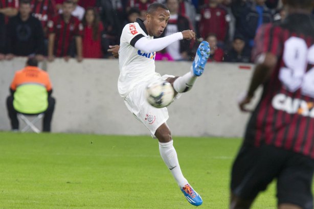 Durante a partida, jogo teste para a Copa do Mundo entre Atlético Paranaense x Corinthians, realizada esta noite na Arena da Baixada, em Curitiba/PR/