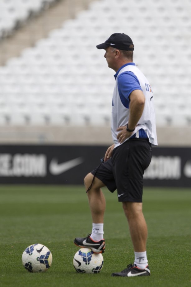 Durante o treino desta manhã na Arena Corinthians, zona leste de São Paulo. O próximo jogo da equipe será amanhã, domingo, dia 18/05 contra o Figueirense/SC, válido pela 5ª rodada do Campeonato Brasileiro de 2014