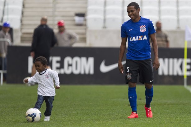 Durante o treino desta manhã na Arena Corinthians, zona leste de São Paulo. O próximo jogo da equipe será amanhã, domingo, dia 18/05 contra o Figueirense/SC, válido pela 5ª rodada do Campeonato Brasileiro de 2014