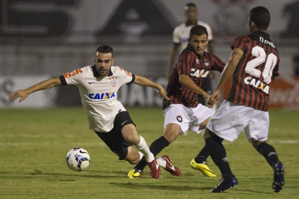 Durante a partida Corinthians x Atlético-PR, realizada esta noite no estádio do Caninde, válida pela 6ª rodada do Campeonato Brasileiro de 2014