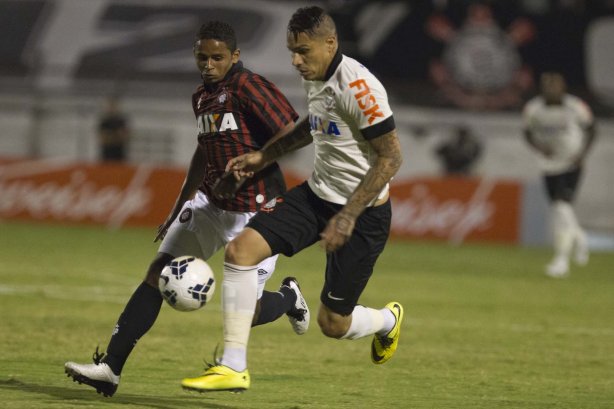 Durante a partida Corinthians x Atlético-PR, realizada esta noite no estádio do Caninde, válida pela 6ª rodada do Campeonato Brasileiro de 2014