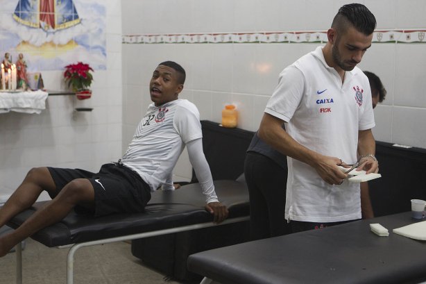 Nos vestiários antes da partida Corinthians x Atlético-PR, realizada esta noite no estádio do Caninde, válida pela 6ª rodada do Campeonato Brasileiro de 2014