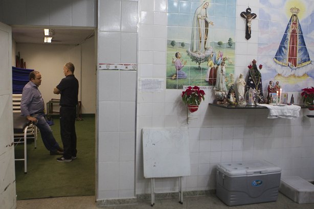Nos vestiários antes da partida Corinthians x Atlético-PR, realizada esta noite no estádio do Caninde, válida pela 6ª rodada do Campeonato Brasileiro de 2014
