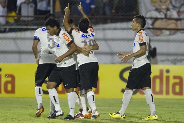 Durante a partida Corinthians x Atlético-PR, realizada esta noite no estádio do Caninde, válida pela 6ª rodada do Campeonato Brasileiro de 2014