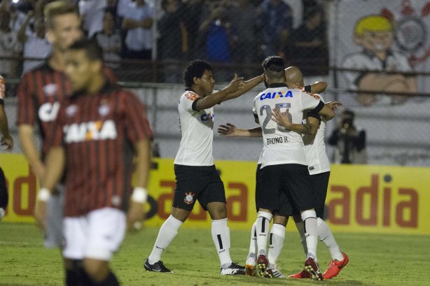 Durante a partida Corinthians x Atlético-PR, realizada esta noite no estádio do Caninde, válida pela 6ª rodada do Campeonato Brasileiro de 2014