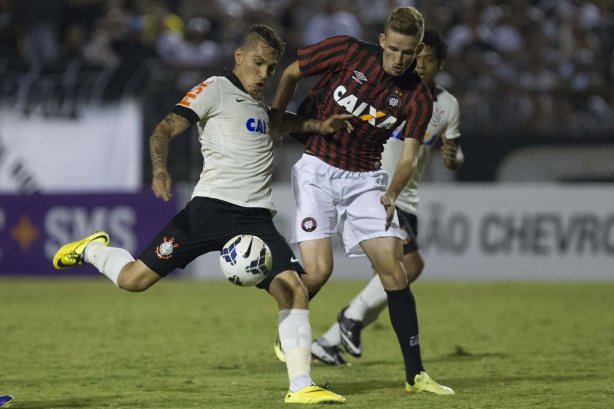 Durante a partida Corinthians x Atlético-PR, realizada esta noite no estádio do Caninde, válida pela 6ª rodada do Campeonato Brasileiro de 2014
