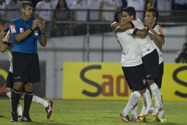 Durante a partida Corinthians x Atlético-PR, realizada esta noite no estádio do Caninde, válida pela 6ª rodada do Campeonato Brasileiro de 2014