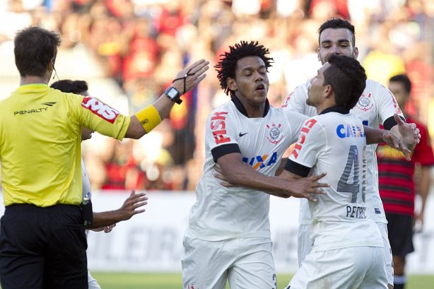 Durante a partida entre Sport/Recife x Corinthians, realizada esta tarde na Ilha do Retiro, válida pela 7ª rodada do Campeonato Brasileiro de 2014