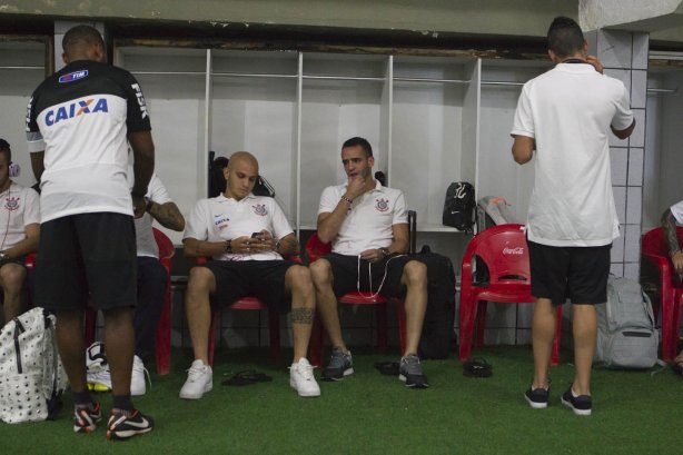 Nos vestiários antes da partida entre Sport/Recife x Corinthians, realizada esta tarde na Ilha do Retiro, válida pela 7ª rodada do Campeonato Brasileiro de 2014