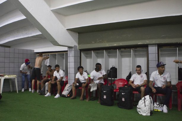 Nos vestiários antes da partida entre Sport/Recife x Corinthians, realizada esta tarde na Ilha do Retiro, válida pela 7ª rodada do Campeonato Brasileiro de 2014