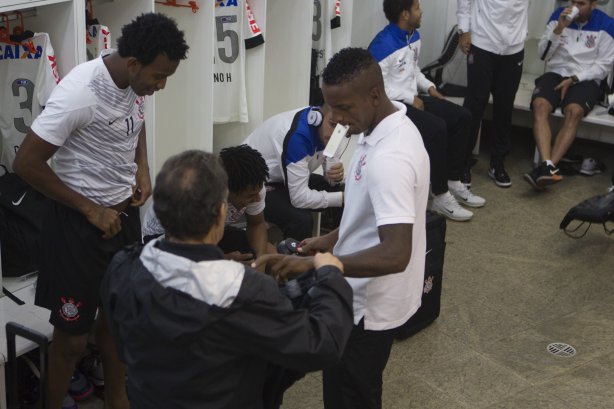 Nos vestiários antes da partida Corinthians x Cruzeiro, realizada esta noite no estádio do Caninde, válida pela 8ª rodada do Campeonato Brasileiro de 2014