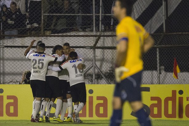Durante a partida Corinthians x Cruzeiro, realizada esta noite no estádio do Caninde, válida pela 8ª rodada do Campeonato Brasileiro de 2014