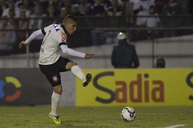 Durante a partida Corinthians x Cruzeiro, realizada esta noite no estádio do Caninde, válida pela 8ª rodada do Campeonato Brasileiro de 2014