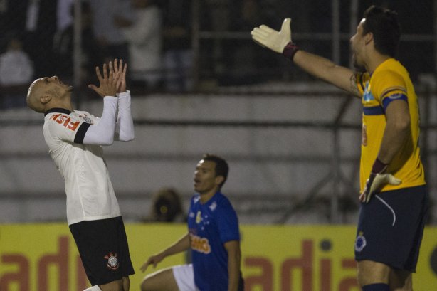 Durante a partida Corinthians x Cruzeiro, realizada esta noite no estádio do Caninde, válida pela 8ª rodada do Campeonato Brasileiro de 2014