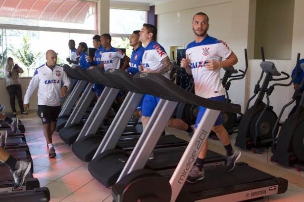 Durante o treino desta manhã em uma academia na cidade de Extrema/MG. O time faz uma intertemporada preparando-se para o próximo jogo dia 17/07 contra o Internacional/RS, na Arena Corinthians, válido pela 10ª rodada do Campeonato Brasileiro de 2014