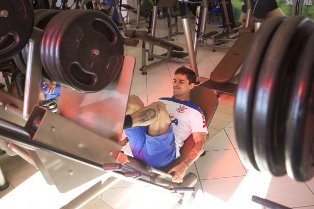 Durante o treino desta manhã em uma academia na cidade de Extrema/MG. O time faz uma intertemporada preparando-se para o próximo jogo dia 17/07 contra o Internacional/RS, na Arena Corinthians, válido pela 10ª rodada do Campeonato Brasileiro de 2014
