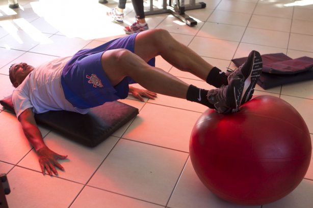 Durante o treino desta manhã em uma academia na cidade de Extrema/MG. O time faz uma intertemporada preparando-se para o próximo jogo dia 17/07 contra o Internacional/RS, na Arena Corinthians, válido pela 10ª rodada do Campeonato Brasileiro de 2014