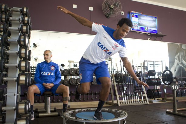 Durante o treino desta manhã em uma academia na cidade de Extrema/MG. O time faz uma intertemporada preparando-se para o próximo jogo dia 17/07 contra o Internacional/RS, na Arena Corinthians, válido pela 10ª rodada do Campeonato Brasileiro de 2014