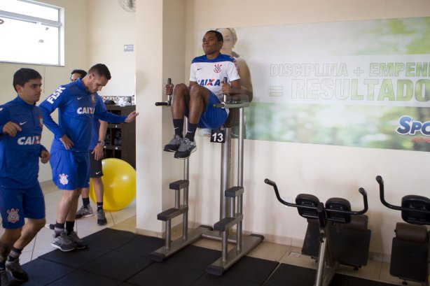 Durante o treino desta manhã em uma academia na cidade de Extrema/MG. O time faz uma intertemporada preparando-se para o próximo jogo dia 17/07 contra o Internacional/RS, na Arena Corinthians, válido pela 10ª rodada do Campeonato Brasileiro de 2014