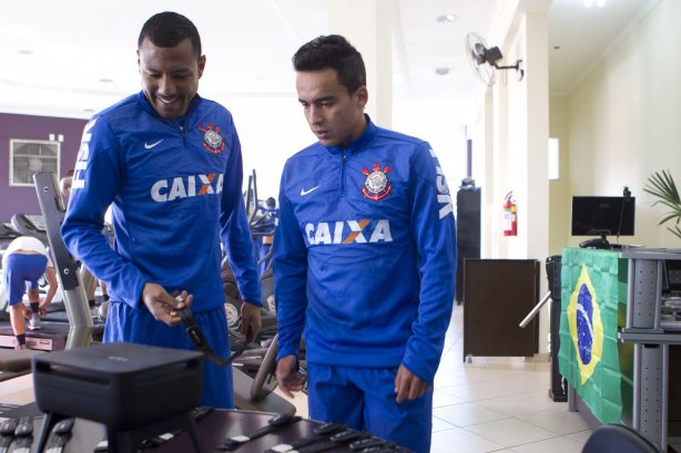 Durante o treino desta manhã em uma academia na cidade de Extrema/MG. O time faz uma intertemporada preparando-se para o próximo jogo dia 17/07 contra o Internacional/RS, na Arena Corinthians, válido pela 10ª rodada do Campeonato Brasileiro de 2014