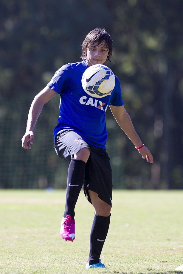 Durante o treino desta manhã no Hotel Fazenda das Amoreiras, na cidade de Extrema/MG. O time faz uma intertemporada preparando-se para o próximo jogo dia 17/07 contra o Internacional/RS, na Arena Corinthians, válido pela 10ª rodada do Campeonato Brasileiro de 2014