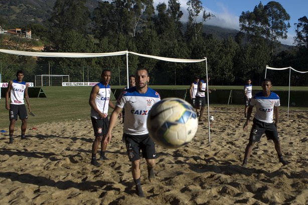 Durante o treino desta tarde no Hotel Fazenda das Amoreiras na cidade de Extrema/MG. O time faz uma intertemporada preparando-se para o próximo jogo dia 17/07 contra o Internacional/RS, na Arena Corinthians, válido pela 10ª rodada do Campeonato Brasileiro de 2014