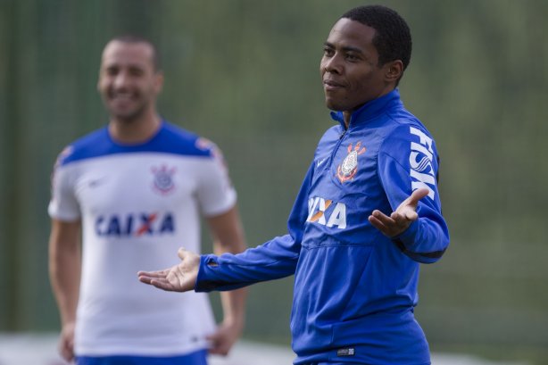 Durante o treino esta tarde no Hotel Fazenda das Amoreiras na cidade de Extrema/MG. O time faz uma intertemporada preparando-se para o próximo jogo dia 17/07 contra o Internacional/RS, na Arena Corinthians, válido pela 10ª rodada do Campeonato Brasileiro de 2014