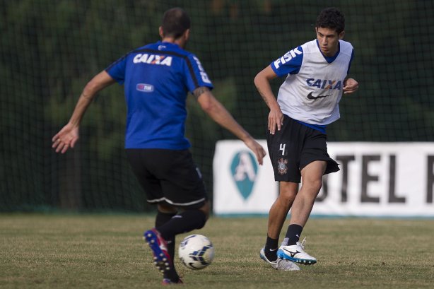 Durante o treino desta tarde no Hotel Fazenda das Amorerias, na cidade de Extrema/MG. O time faz uma intertemporada preparando-se para o próximo jogo dia 17/07 contra o Internacional/RS, na Arena Corinthians, válido pela 10ª rodada do Campeonato Brasileiro de 2014