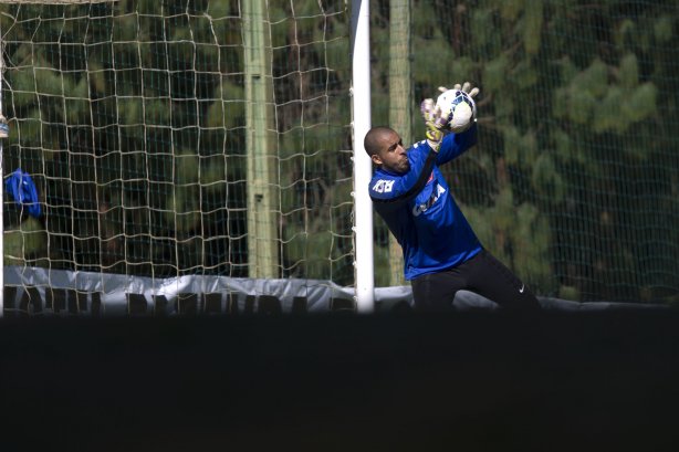 Durante o treino desta manhã no Hotel Fazenda das Amorerias, na cidade de Extrema/MG. O time faz uma intertemporada preparando-se para o próximo jogo dia 17/07 contra o Internacional/RS, na Arena Corinthians, válido pela 10ª rodada do Campeonato Brasileiro de 2014