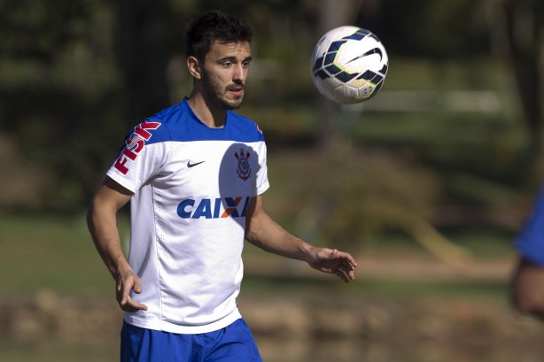 Durante o treino desta manhã no Hotel Fazenda das Amorerias, na cidade de Extrema/MG. O time faz uma intertemporada preparando-se para o próximo jogo dia 17/07 contra o Internacional/RS, na Arena Corinthians, válido pela 10ª rodada do Campeonato Brasileiro de 2014