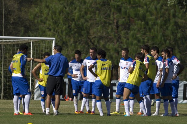 Durante o treino desta manhã no Hotel Fazenda das Amorerias, na cidade de Extrema/MG. O time faz uma intertemporada preparando-se para o próximo jogo dia 17/07 contra o Internacional/RS, na Arena Corinthians, válido pela 10ª rodada do Campeonato Brasileiro de 2014