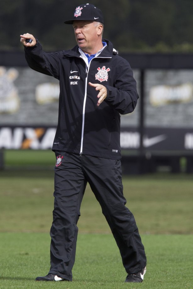 Durante o treino esta manhã no CT Joaquim Grava, Parque Ecológico do Tiete, zona leste de São Paulo. O próximo jogo da equipe será dia 17/07, contra o Internacional/RS, na Arena Corinthians, válido pela 10ª rodada do Campeonato Brasileiro de 2014