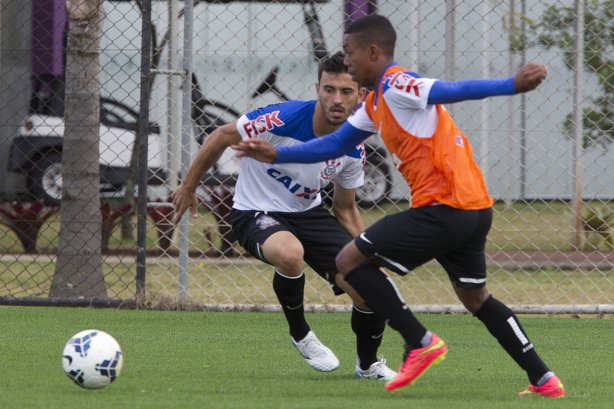 Durante o treino esta manhã no CT Joaquim Grava, Parque Ecológico do Tiete, zona leste de São Paulo. O próximo jogo da equipe será dia 17/07, contra o Internacional/RS, na Arena Corinthians, válido pela 10ª rodada do Campeonato Brasileiro de 2014