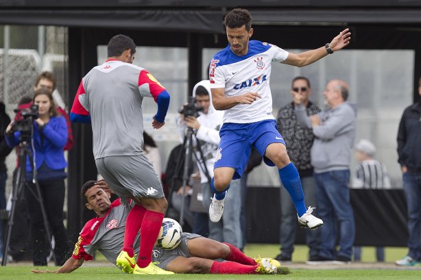 Durante o jogo-treino contra o Audax esta manhã no CT Joaquim Grava, Parque Ecológico do Tiete, zona leste de São Paulo. O próximo jogo da equipe será dia 17/07, contra o Internacional/RS, na Arena Corinthians, válido pela 10ª rodada do Campeonato Brasileiro de 2014