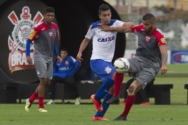 Durante o jogo-treino contra o Audax esta manhã no CT Joaquim Grava, Parque Ecológico do Tiete, zona leste de São Paulo. O próximo jogo da equipe será dia 17/07, contra o Internacional/RS, na Arena Corinthians, válido pela 10ª rodada do Campeonato Brasileiro de 2014