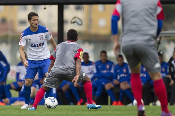 Durante o jogo-treino contra o Audax esta manhã no CT Joaquim Grava, Parque Ecológico do Tiete, zona leste de São Paulo. O próximo jogo da equipe será dia 17/07, contra o Internacional/RS, na Arena Corinthians, válido pela 10ª rodada do Campeonato Brasileiro de 2014