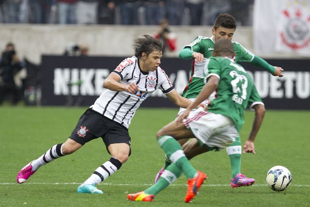 Durante o jogo entre Corinthians x Palmeiras, realizado esta tarde na Arena Corinthians, válido pela 12ª rodada do Campeonato Brasileiro de 2014