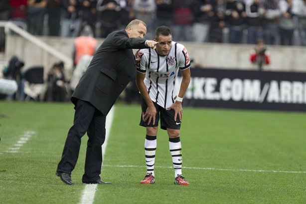 Durante o jogo entre Corinthians x Palmeiras, realizado esta tarde na Arena Corinthians, válido pela 12ª rodada do Campeonato Brasileiro de 2014